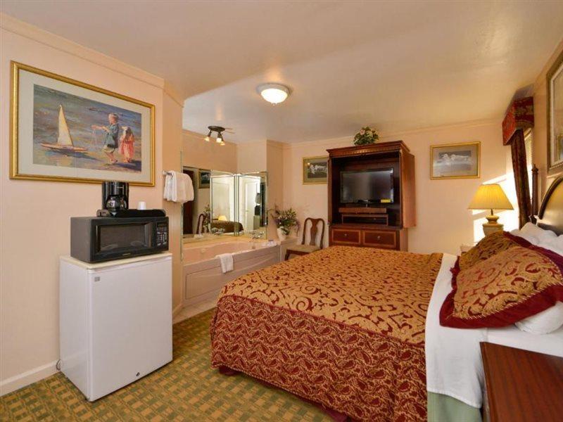 Americas Best Value Inn Чинкотиг Екстериор снимка