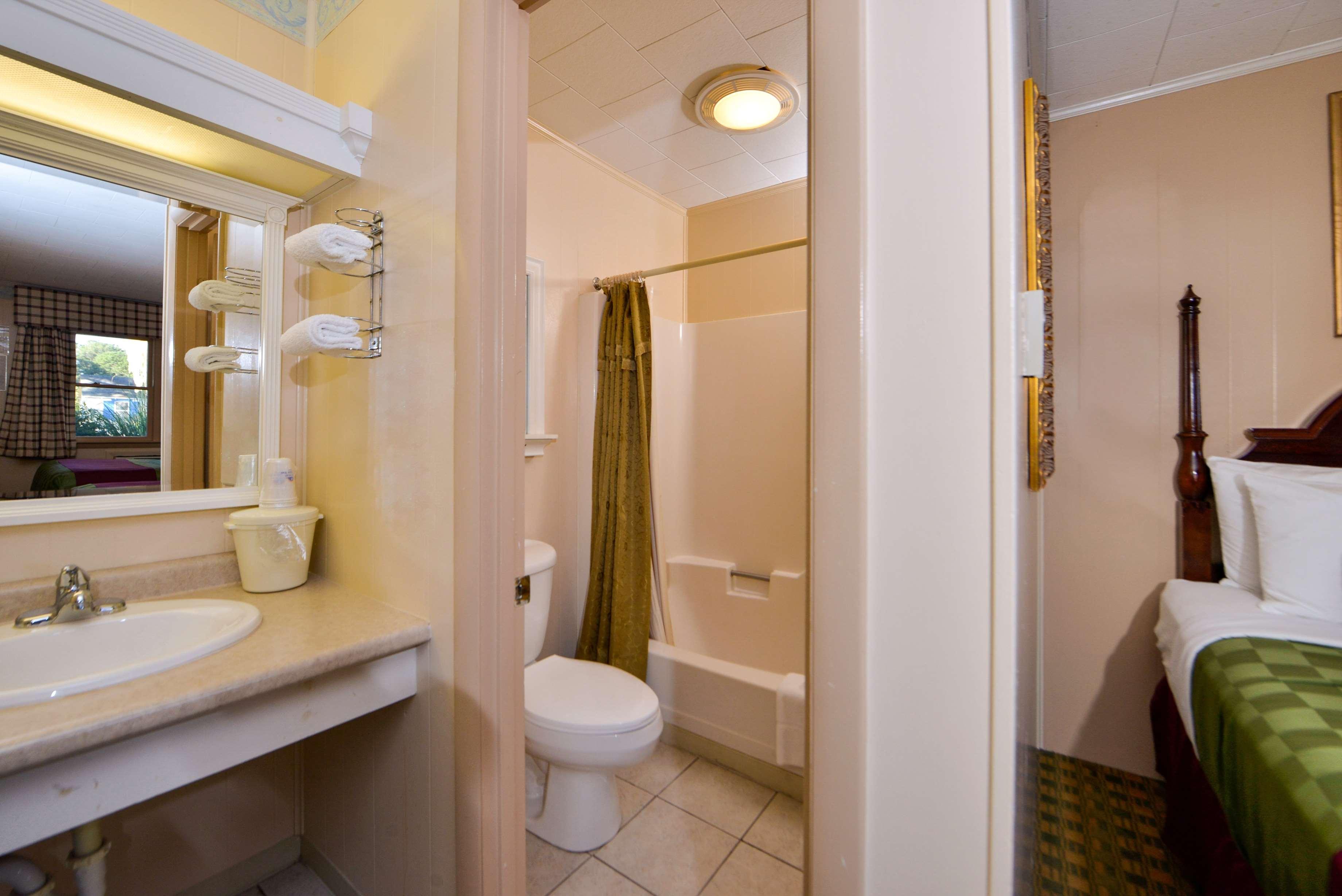 Americas Best Value Inn Чинкотиг Екстериор снимка