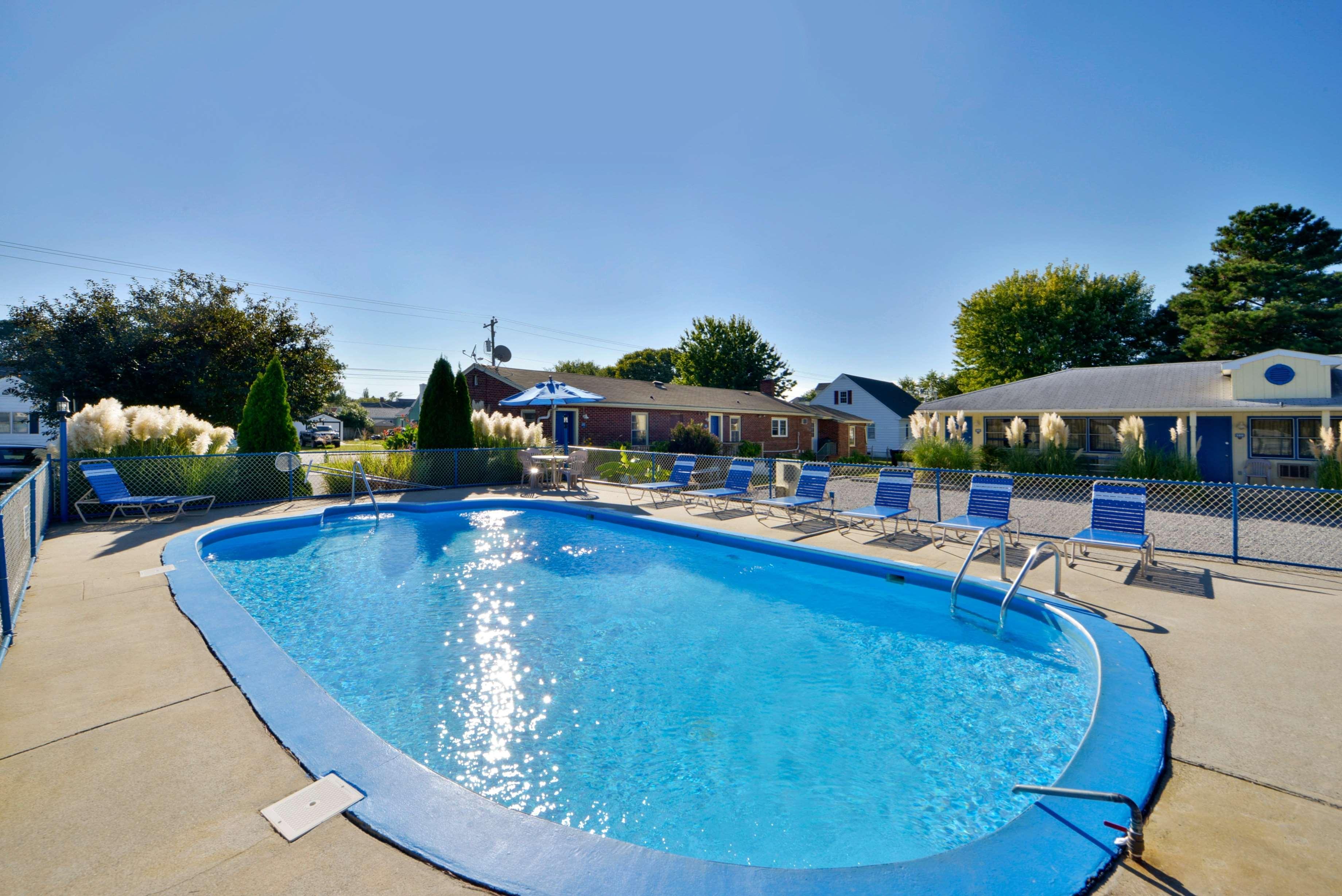 Americas Best Value Inn Чинкотиг Екстериор снимка